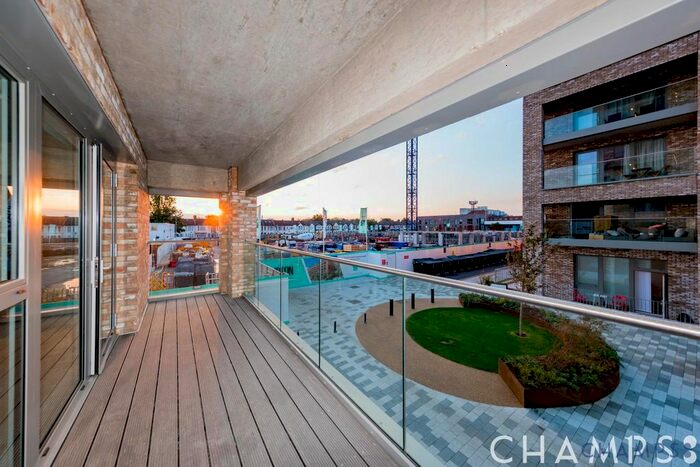 2 Bedroom Flat To Rent In Chapman House, Shipbuilding Way, London, E13