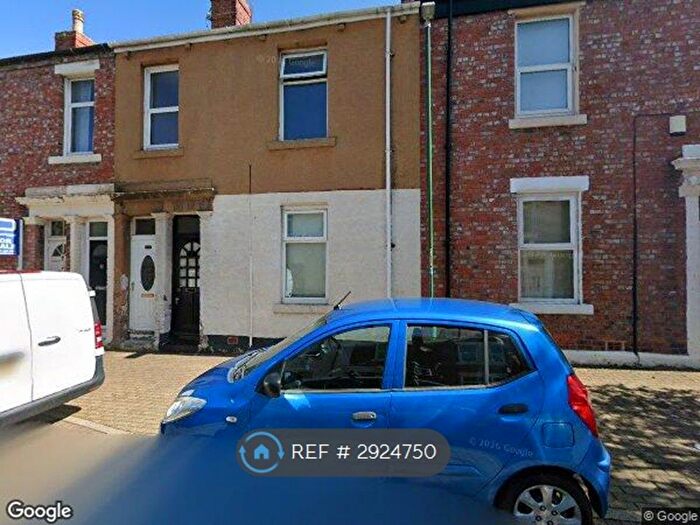 2 Bedroom Flat To Rent In Dacre St, South Shields, NE33