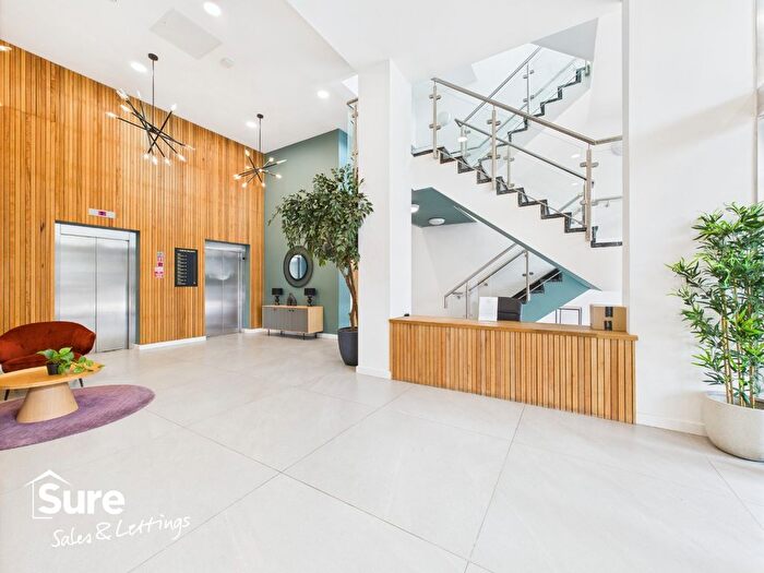 1 Bedroom Flat To Rent In Hamilton House, Marlowes, Hemel Hempstead, Hertfordshire, HP1