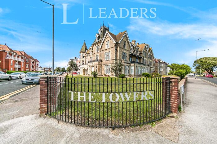 2 Bedroom Apartment To Rent In The Towers, Vista Road, CO15