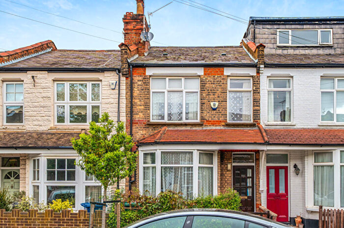 2 Bedroom Terraced House For Sale In Leopold Road, London, N2