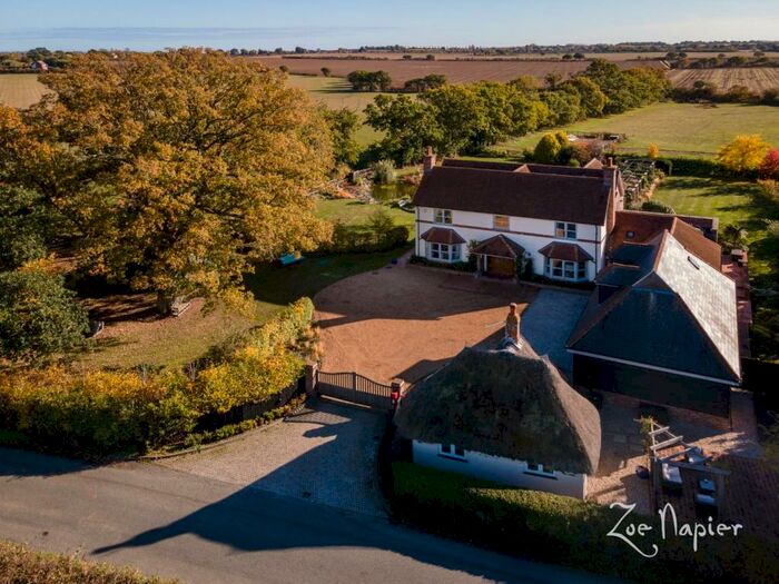 6 Bedroom Detached House For Sale In Cock Clarks, CM3