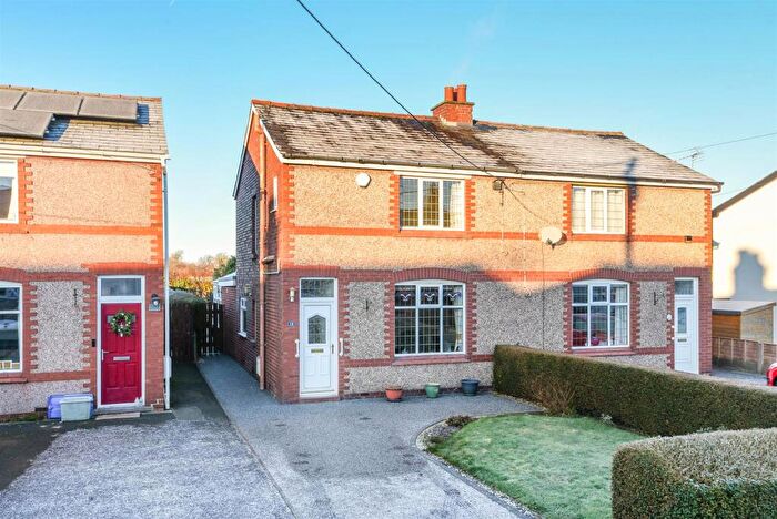 3 Bedroom Semi-Detached House For Sale In Dale Avenue, Longton, Preston, PR4