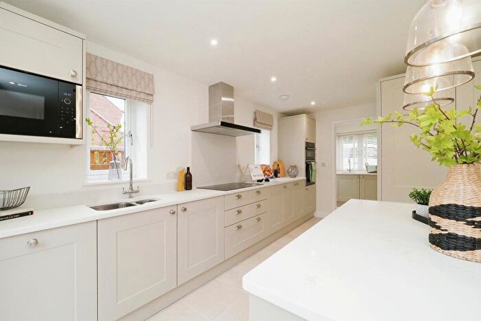 5 Bedroom Detached House For Sale In Commerce Street, Melbourne, Derby, DE73