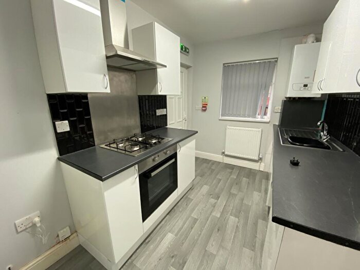 2 Bedroom Apartment To Rent In Grange Mount, Prenton, CH43