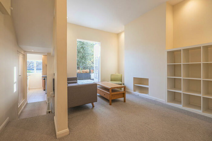 1 Bedroom Flat To Rent In Fulham Road, Chelsea, London, SW10