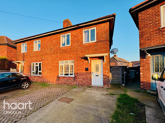 3 Bedroom Semi-Detached House To Rent In Keddington Crescent, Louth, LN11