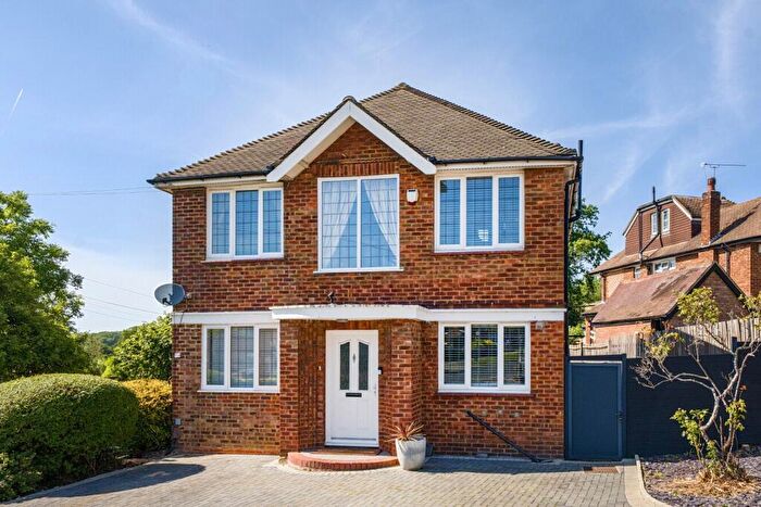 5 Bedroom Detached House For Sale In Westwood Avenue, Upper Norwood, London, SE19