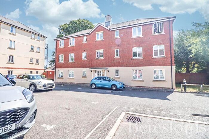2 Bedroom Apartment For Sale In Halcyon Close, Witham, CM8