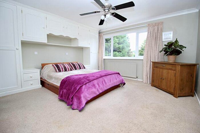 4 Bedroom Detached House For Sale In Old Bridge Close, Bursledon, SO31