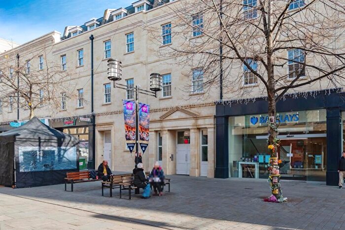2 Bedroom Apartment For Sale In Southgate Street, Bath, BA1