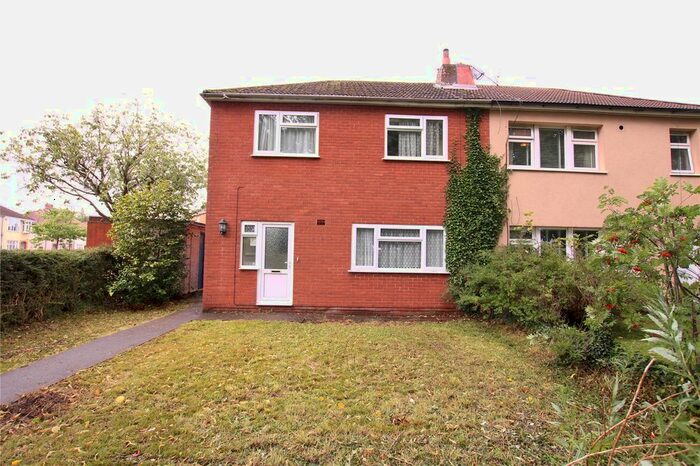 4 Bedroom End Of Terrace House To Rent In Begbrook Drive, Bristol, Somerset, BS16