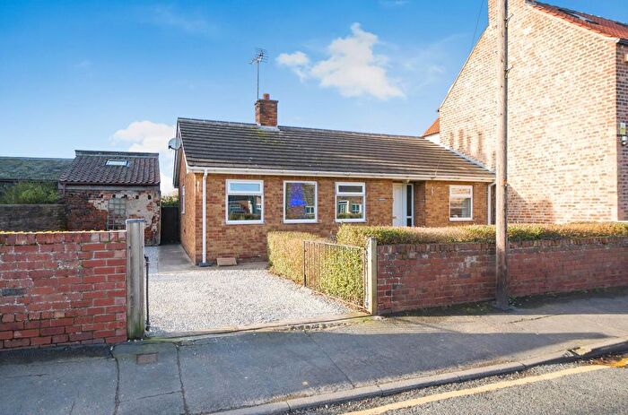 3 Bedroom Detached Bungalow For Sale In Main Street, Hemingbrough, Selby, YO8