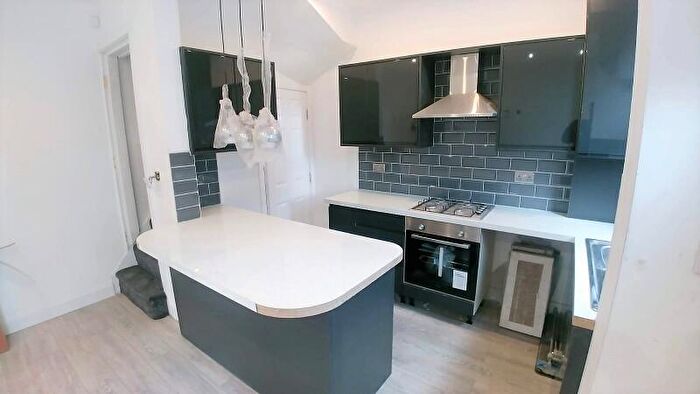 3 Bedroom Terraced House To Rent In Harold Walk, Hyde Park, Leeds, LS6