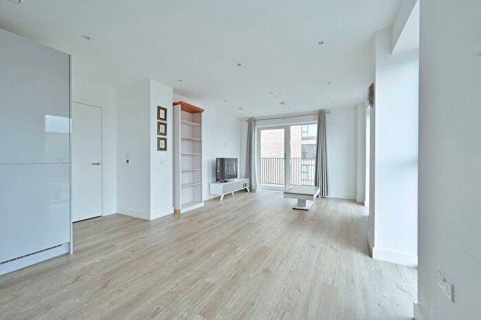 2 Bedroom Flat To Rent In Sheepcote Road, Harrow, HA1
