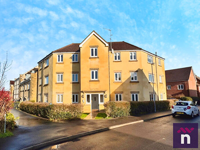 2 Bedroom Flat For Sale In Swaledale, Warminster, BA12
