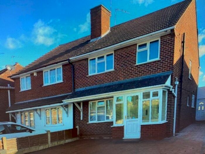 3 Bedroom Semi-Detached House To Rent In Colman Avenue, Wednesfield, Wolverhampton, WV11