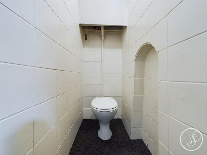 2 Bedroom Terraced House For Sale In Colton Road, Whitkirk, Leeds, LS15