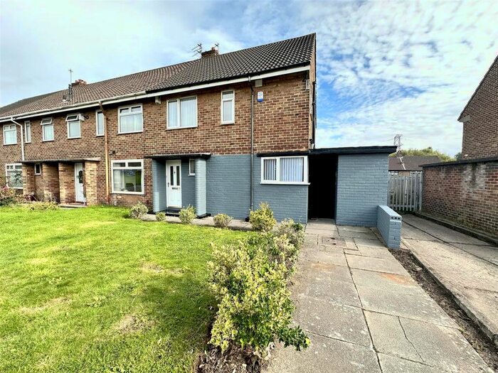 3 Bedroom Semi-Detached House To Rent In Carrfield Avenue, Crosby, Liverpool, L23