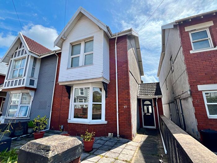 3 Bedroom Semi-Detached House For Sale In Dillwyn Road, Sketty, Swansea, SA2