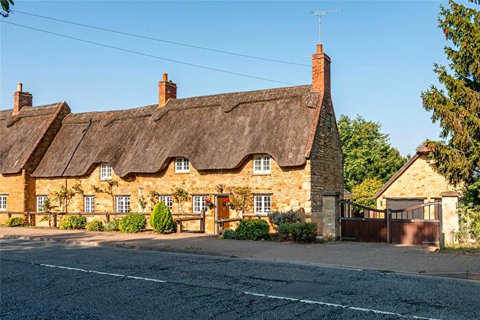 4 Bedroom Cottage For Sale In St. Botolphs Road, Barton Seagrave, Kettering, Northamptonshire, NN15