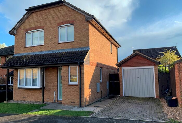 3 Bedroom Detached House To Rent In Poundfield Way, Twyford, Reading RG10