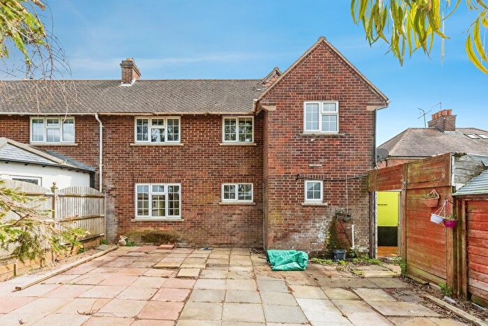 3 Bedroom Semi-Detached House For Sale In Addington Road, Irthlingborough, Wellingborough, NN9