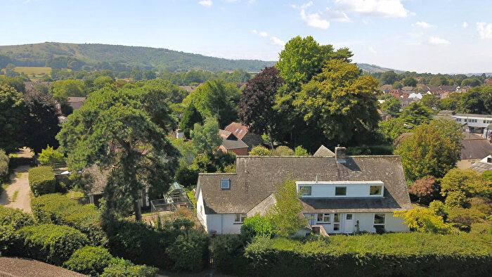 4 Bedroom Detached House For Sale In Wisborough Lane, Storrington, RH20