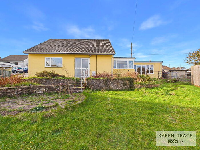 4 Bedroom Detached House For Sale In Ropehaven Close, St Austell, PL25