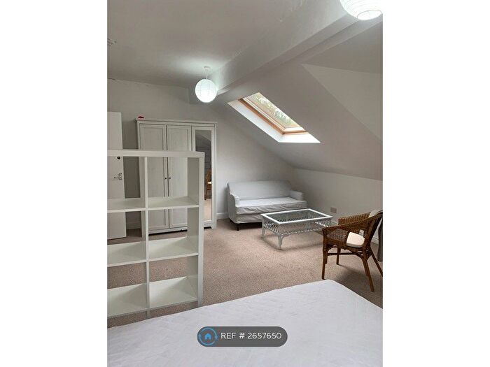 1 Bedroom Flat To Rent In Demesne Road, Manchester, M16