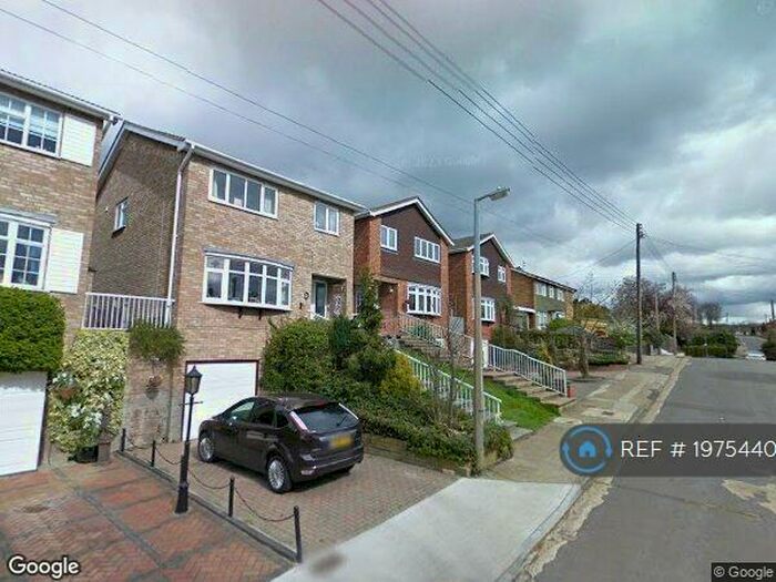 4 Bedroom Detached House To Rent In Fernlea Road, Benfleet, SS7