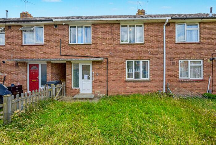 3 Bedroom Terraced House For Sale In Thruxton Road, Havant, Hampshire, PO9
