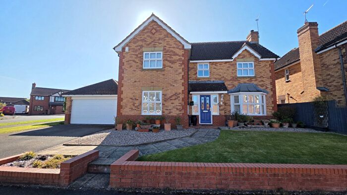 4 Bedroom Detached House For Sale In Millholme Close, Southam, CV47