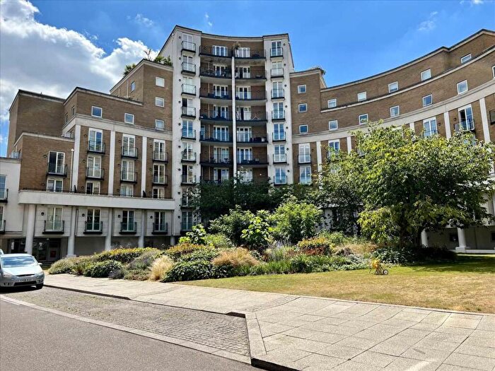 4 Bedroom Apartment To Rent In Palgrave Gardens, London, NW1