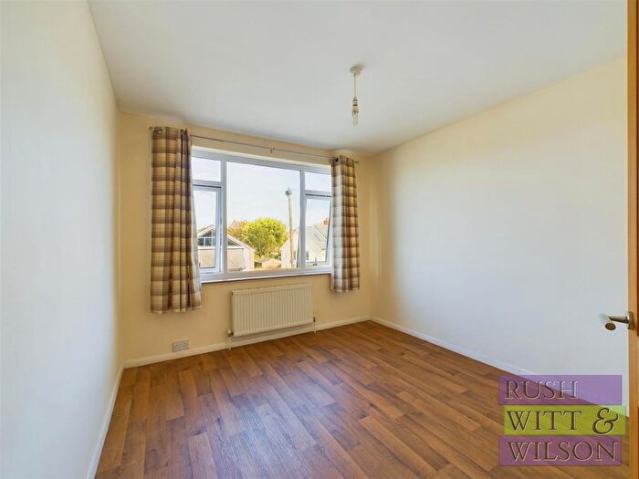 2 Bedroom Detached Bungalow For Sale In Fairlight Road, Hastings, TN35