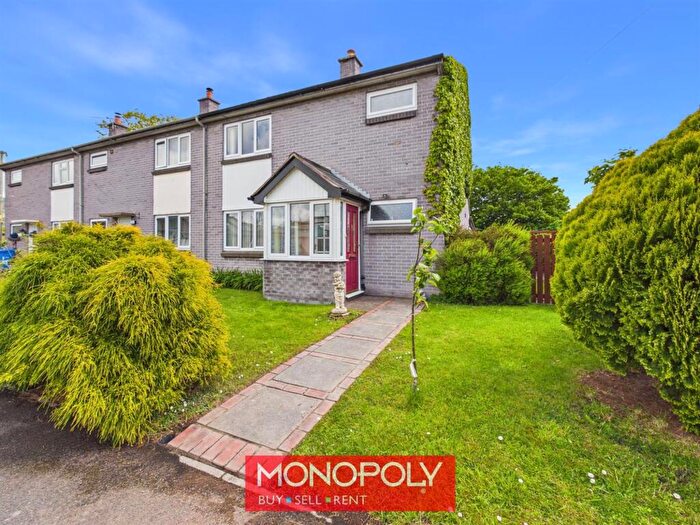 3 Bedroom Semi Detached House For Sale In Nant Glyd, Llandyrnog, LL16