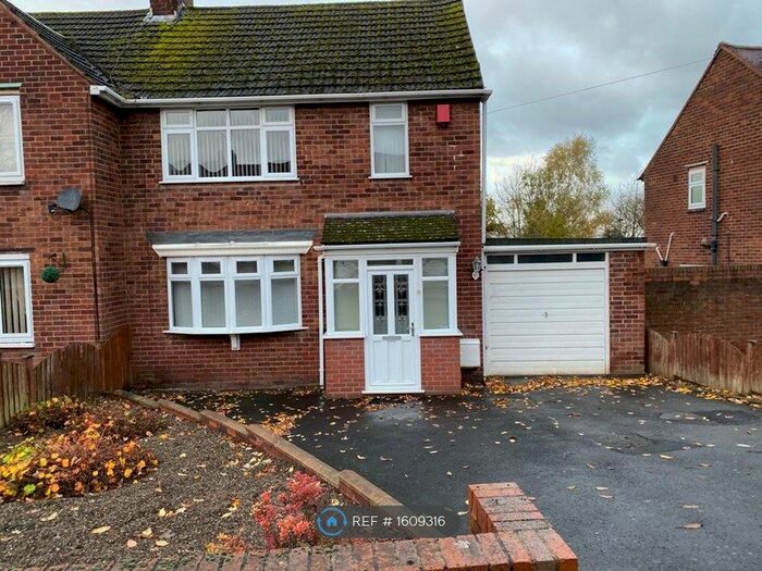 2 Bedroom Semi-Detached House To Rent In Greenfields Road, Kingswinford, DY6