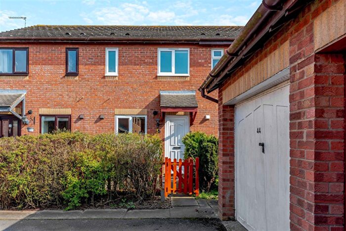 2 Bedroom Terraced House For Sale In Barkus Close, Southam, CV47