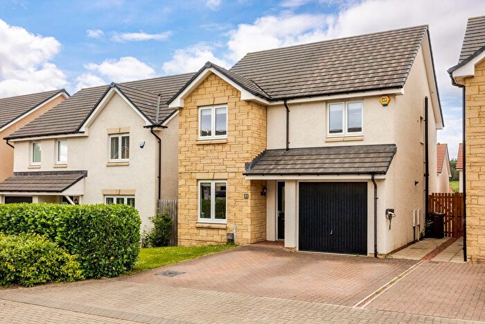 4 Bedroom Detached House For Sale In Cadwell Crescent, Gorebridge, EH23