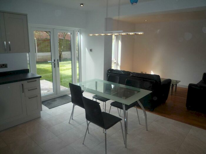 1 Bedroom End Of Terrace House To Rent In Room, West View Road, Manchester, M22