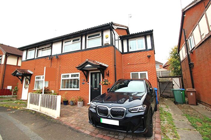 3 Bedroom Semi-Detached House For Sale In Wham Bar Drive, Heywood, OL10