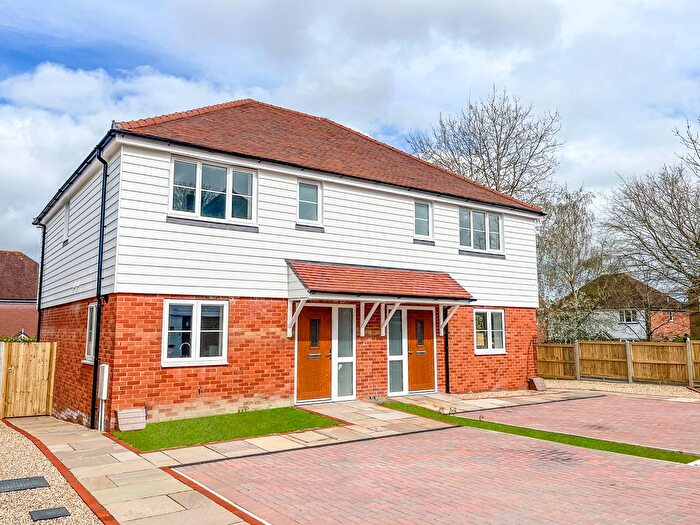 3 Bedroom Semi-Detached House For Sale In New Pond Road, Benenden, TN17