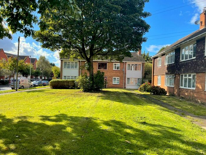 1 Bedroom Flat To Rent In Essington Way, Wolverhampton, WV1