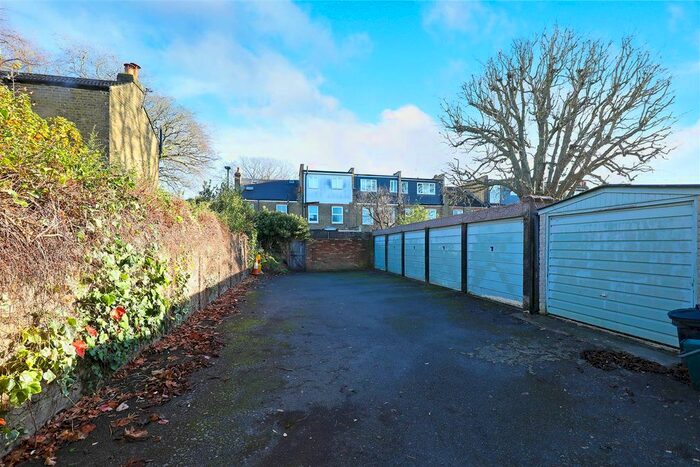 Property To Rent In Queens Road, London, SW14