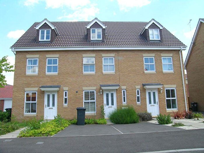 3 Bedroom House To Rent In Langley, SL3