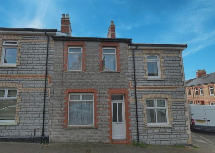 3 Bedroom Property To Rent In Salop Place, Penarth, CF64