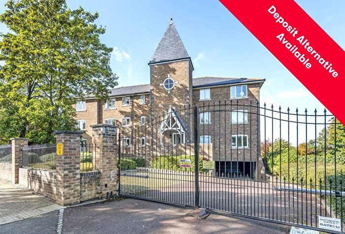 2 Bedroom Flat To Rent In Cheam Common Road, Worcester Park, KT4