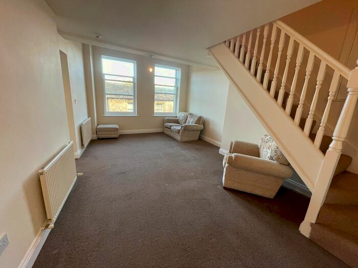 1 Bedroom Flat To Rent In Church Street, Keighley BD21