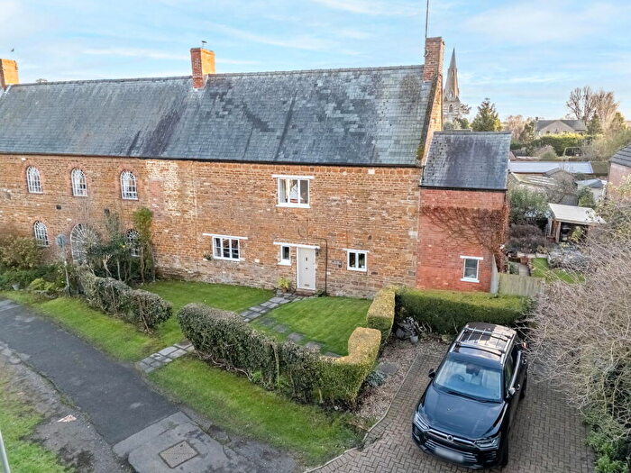 3 Bedroom Semi-Detached House For Sale In Gold Street, Walgrave, NN6