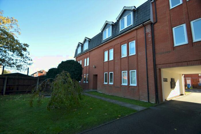 3 Bedroom Flat To Rent In Spring Road, Ipswich, IP4